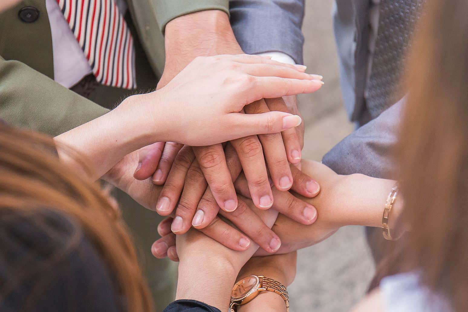Team: Hands In!